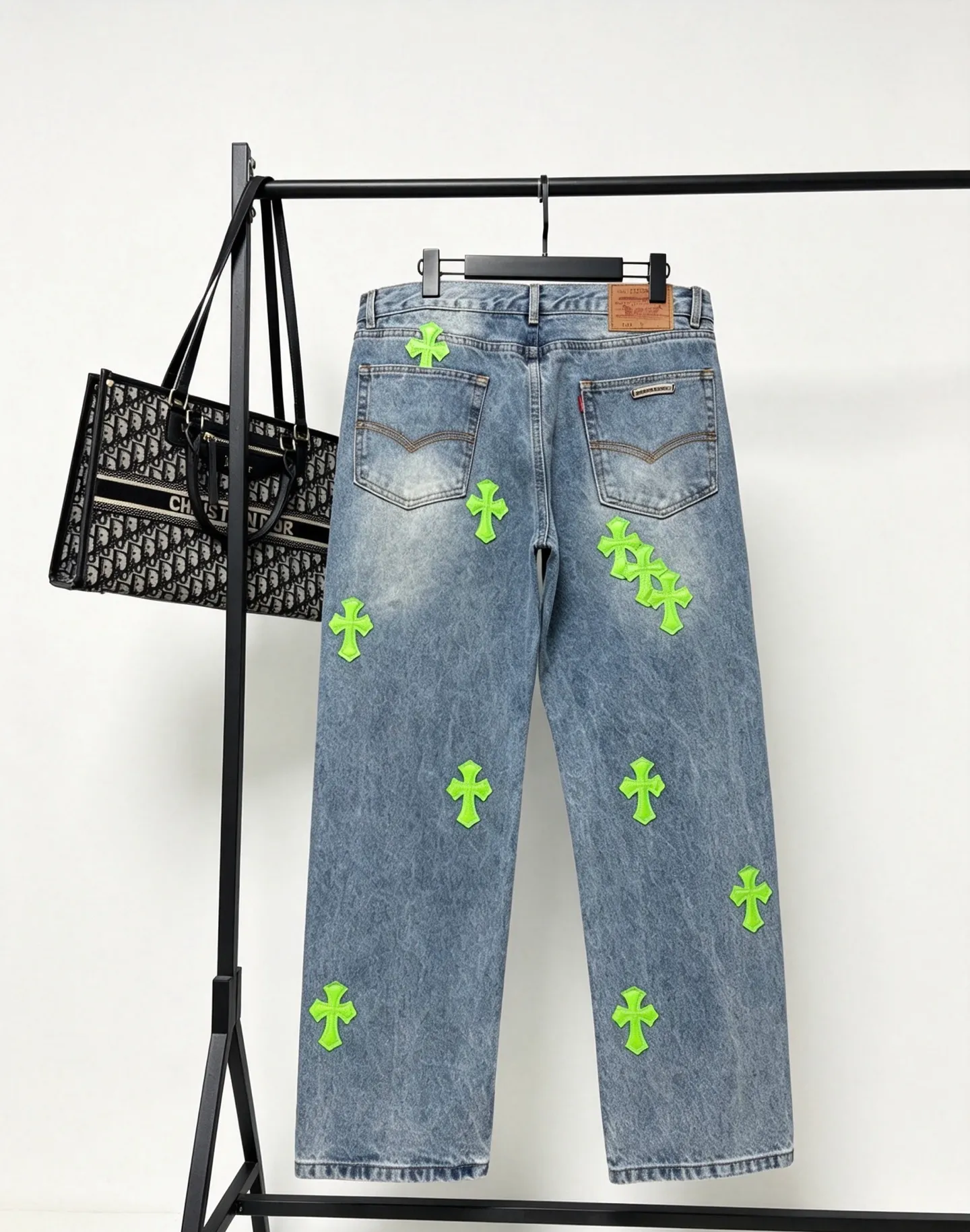 Chrome Hearts ， Light Blue ， ， ， ， ， ， Retro 。 Green ， ； ， ， ， ， 。 ， 。 Retro ， Classic ； ； Levi’s Classic V ， ， ， ， 。 ×Levis ， Genuine Leather ， 。 Retro ， 。 ， ， 。